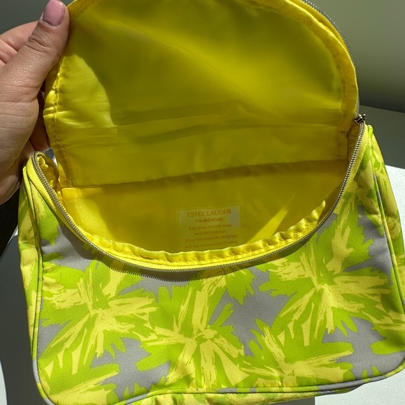 Estee Lauder Cosmetics Makeup Travel Bag - Picture 5 of 6